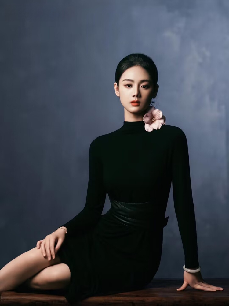 Nuovo Abito da Studio Fotograf - Ethnic Fashion Clothing recensione e prezzo